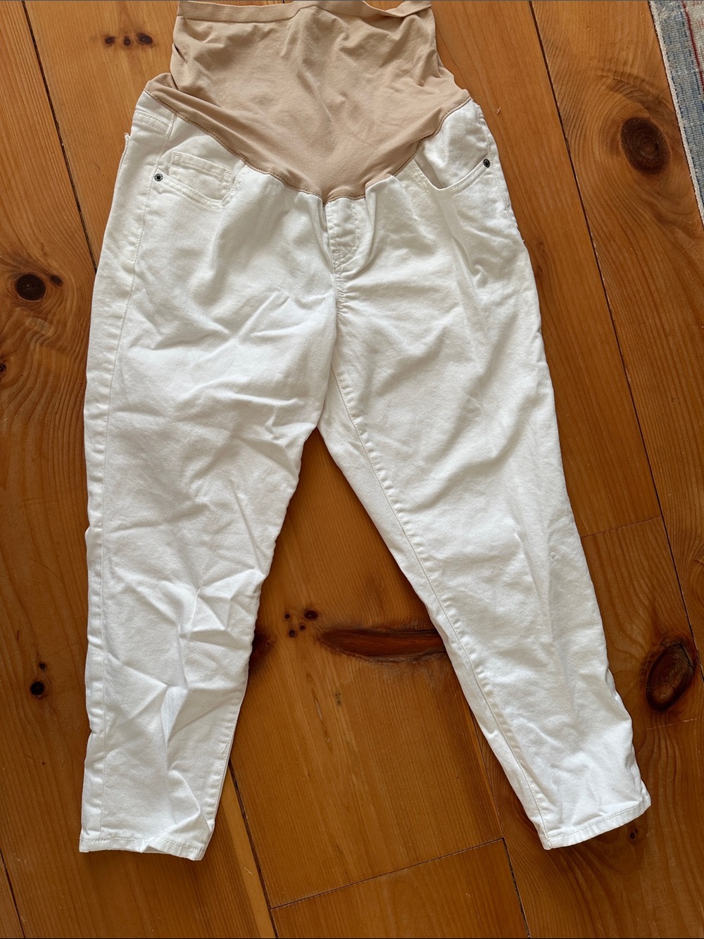 Old Navy White Boyfriend Maternity Jeans with Beige Panel
